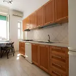 Best Nest Near University Metrostop