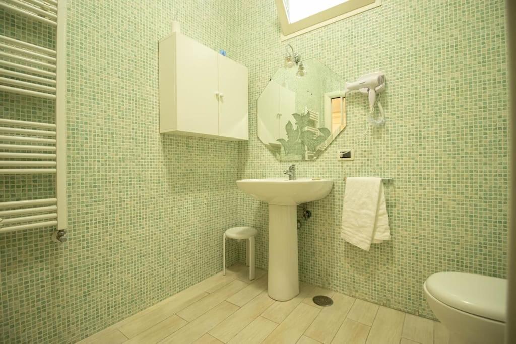 Appartement Nest Near Metrostop Napels
