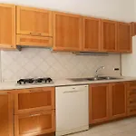 Best Nest Near University Metrostop