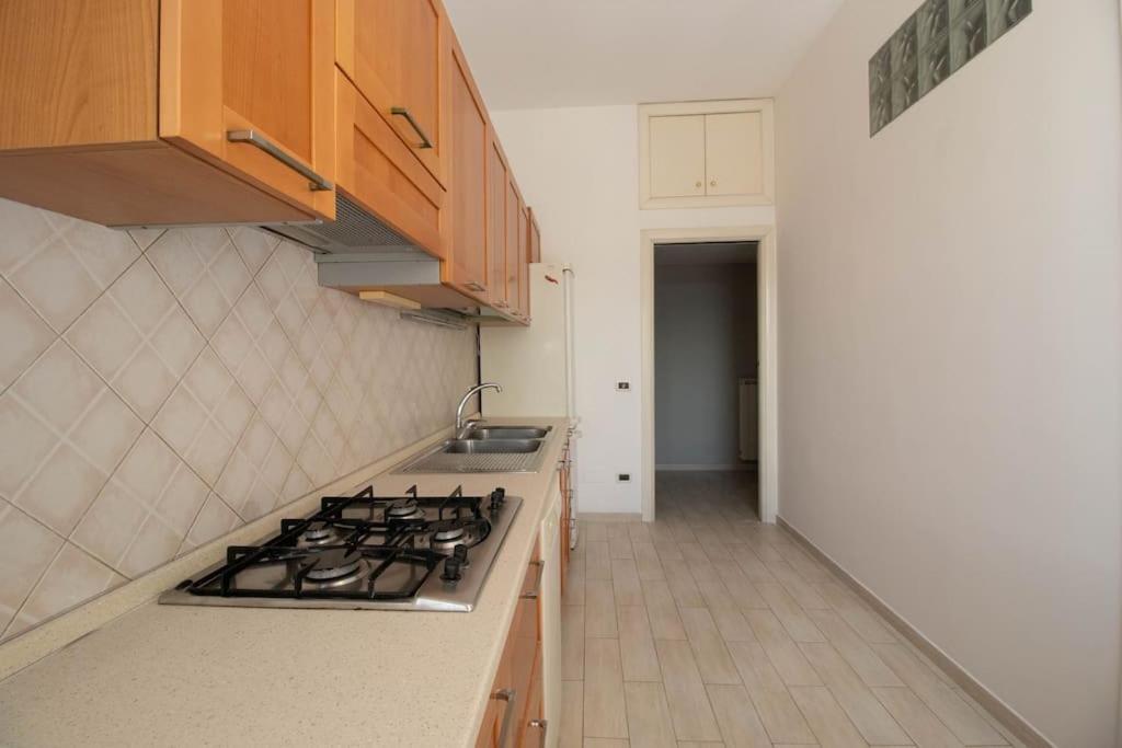 Apartment Nest Near Metrostop *